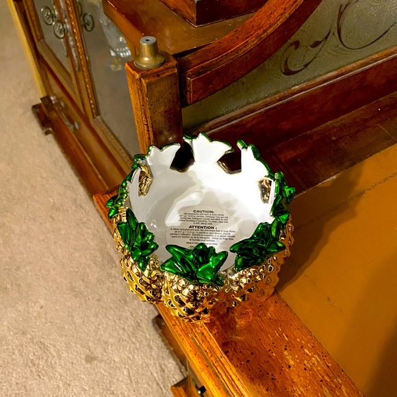 Bath & Body Works Gold Pineapple Candle Holder - Picture 2 of 2